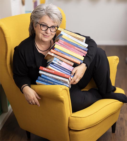 Begeistert mit ihren Büchern: Blanca Imboden. Foto: zVg