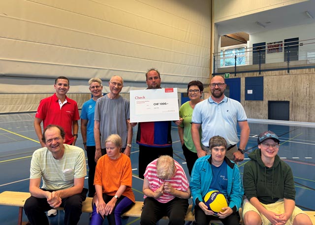 Scheckübergabe beim Verein PlusSport Fricktal. Foto: zVg