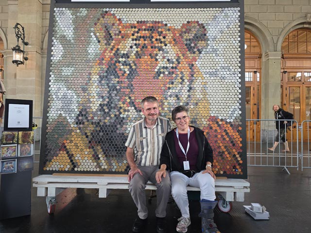 Geschafft! Therese und Ivo Lanter sind stolz auf das fertige Werk. Foto: zVg