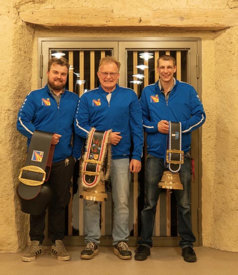 Die stolzen Kategoriensieger 2025 von links Nicola Gerber (U30), Christoph Gerber (A) und André Meyer (B); Samuel Sattler (JS) fehlt. Foto: zVg