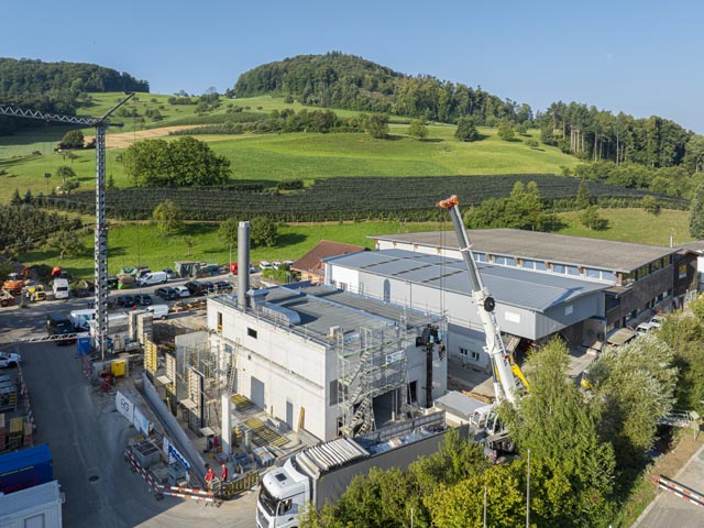 Im neuen Werkhof der Gemeinde Maisprach hat IWB neue Wärmeproduktionsanlagen installiert. Foto: Simon Havlik