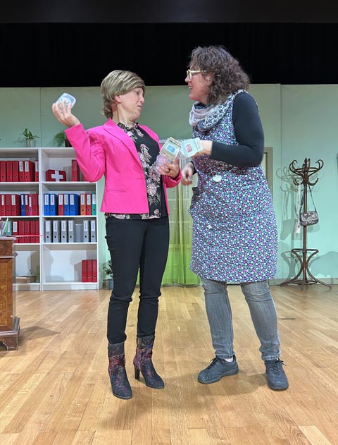 Die Tratschtanten unter sich. Foto: zVg