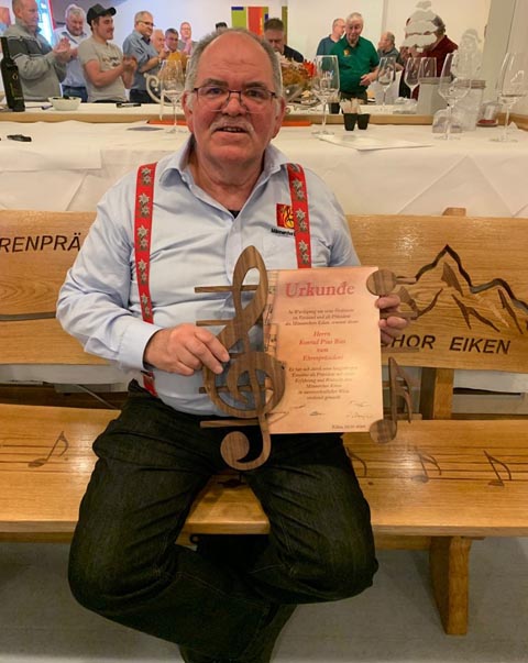 Konrad Ries wurde zum Ehrenpräsidenten ernannt. Foto: zVg