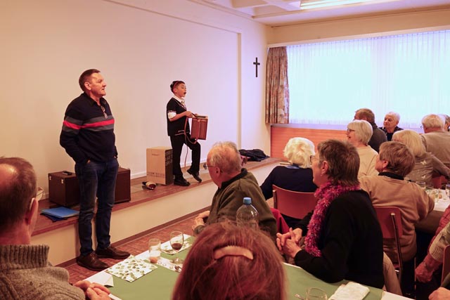 Valentin Vollgas begeisterte sein Publikum in der Unterkirche von Obermumpf. Foto: zVg