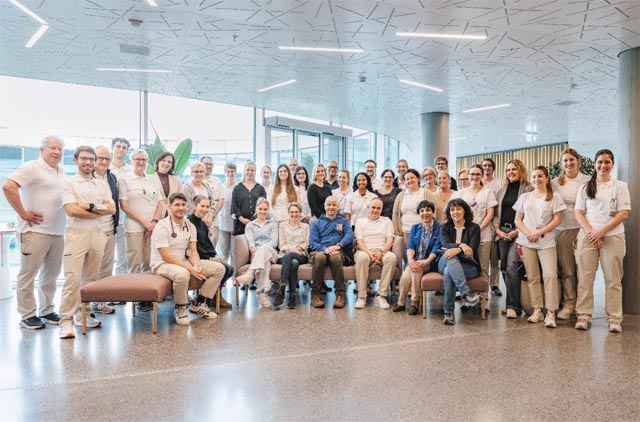 Pädiatrie ist Teamwork: Gruppenbild der Mitarbeitenden der Klinik für Kinder und Jugendliche: Foto: zVg