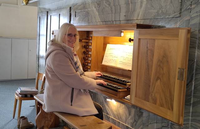 Die Organistin Charlotte Moor