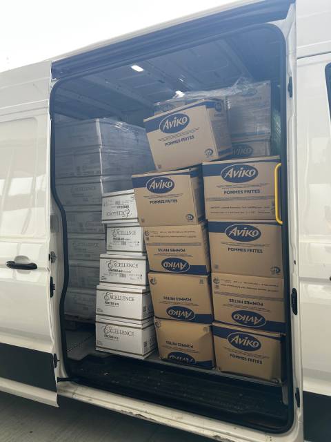 Ungekühlte Pommes frites in Kartons. Foto: bazg