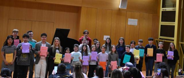Diplomübergabe an der Zertifikatsfeier an der Musikschule Möhlin