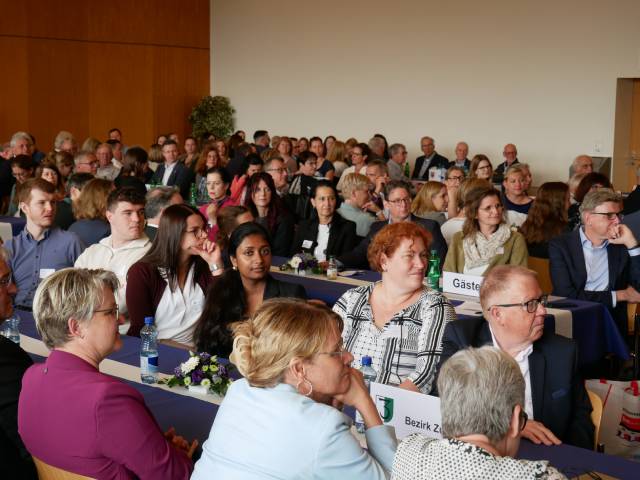 Zur Verbandsversammlung waren 195 Gemeindeschreiberinnen und -schreiber aus dem Kanton Aargau in den Saalbau zu Stein gekommen.