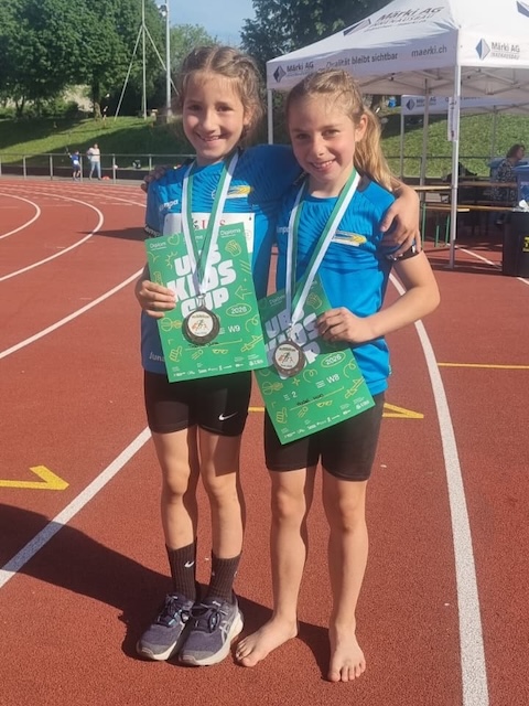 Juna Trachsel und Mara Hodel. Foto: zVg
