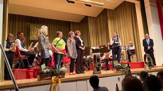 Durch das Konzert führte die Theatergruppe Eiken. Foto: zVg