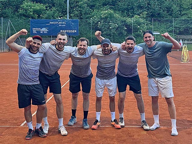 Das Team Herren 35+ 2. Liga neu in der 1. Liga. Foto: zVg